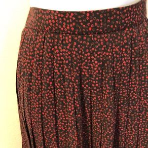 Vintage Long pleated skirt, size 10 (fits like 6)